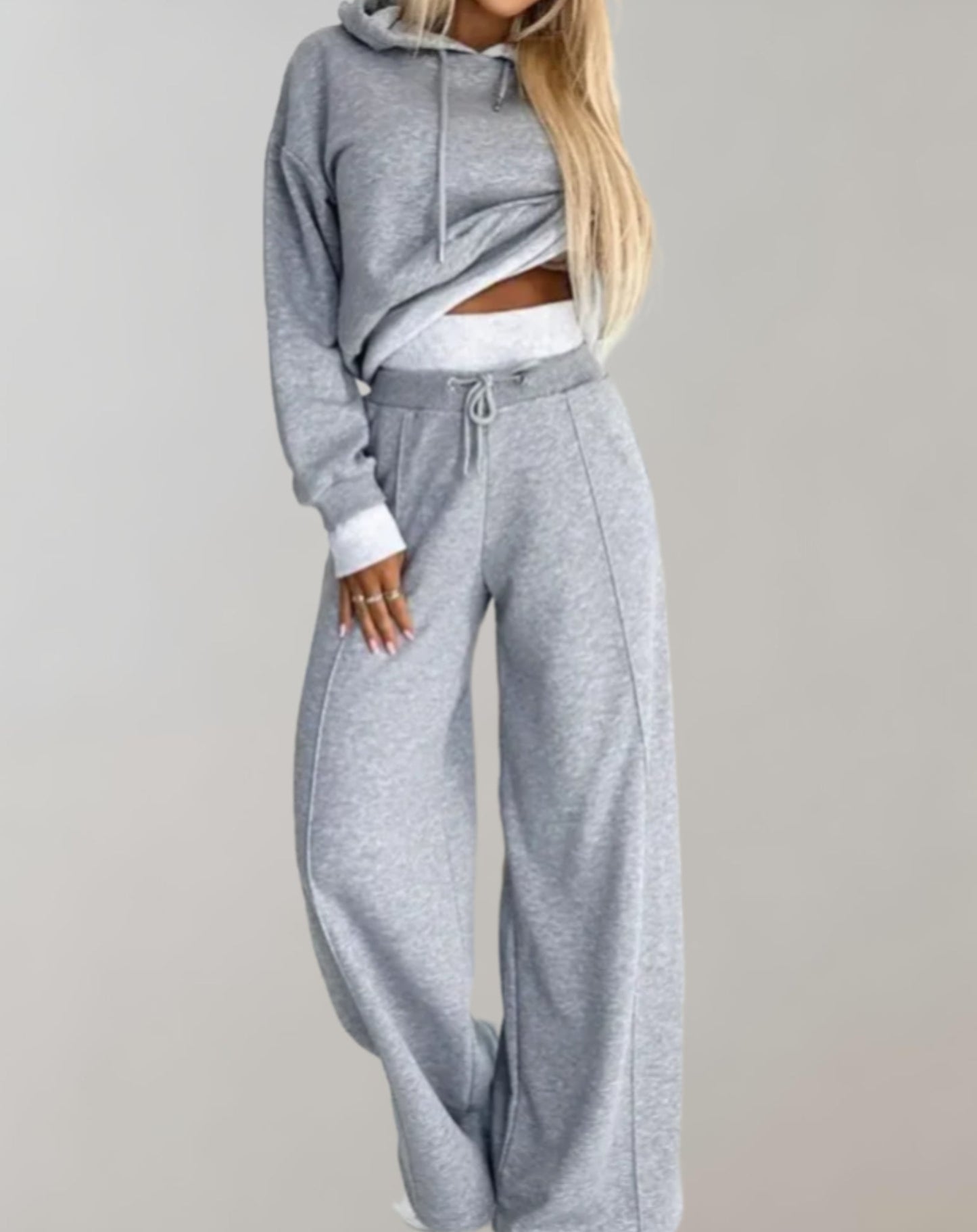 Nina | Dwuczęściowy dres hoodie z szerokimi spodniami damski
