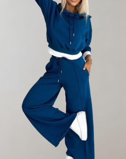 Nina | Dwuczęściowy dres hoodie z szerokimi spodniami damski