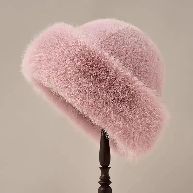Izabela | Elegancka czapka z imitacji futra damska