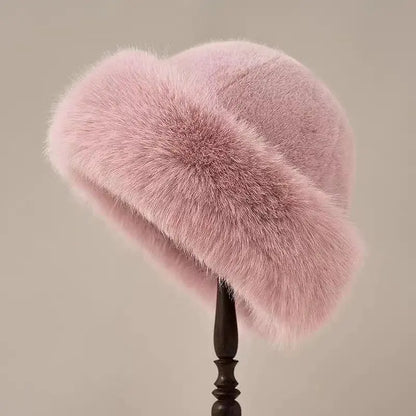 Izabela | Elegancka czapka z imitacji futra damska