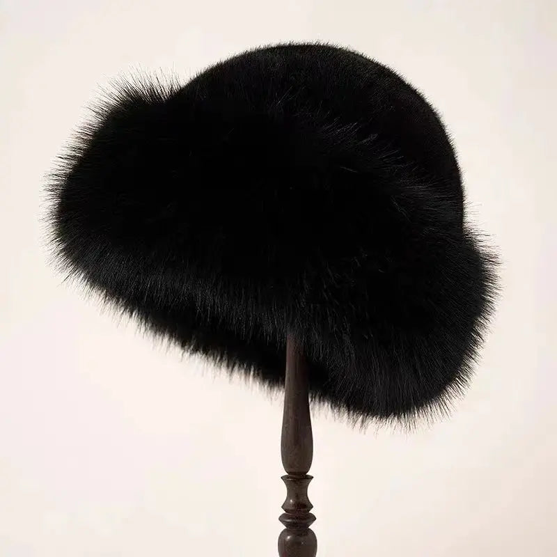 Izabela | Elegancka czapka z imitacji futra damska