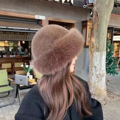 Izabela | Elegancka czapka z imitacji futra damska