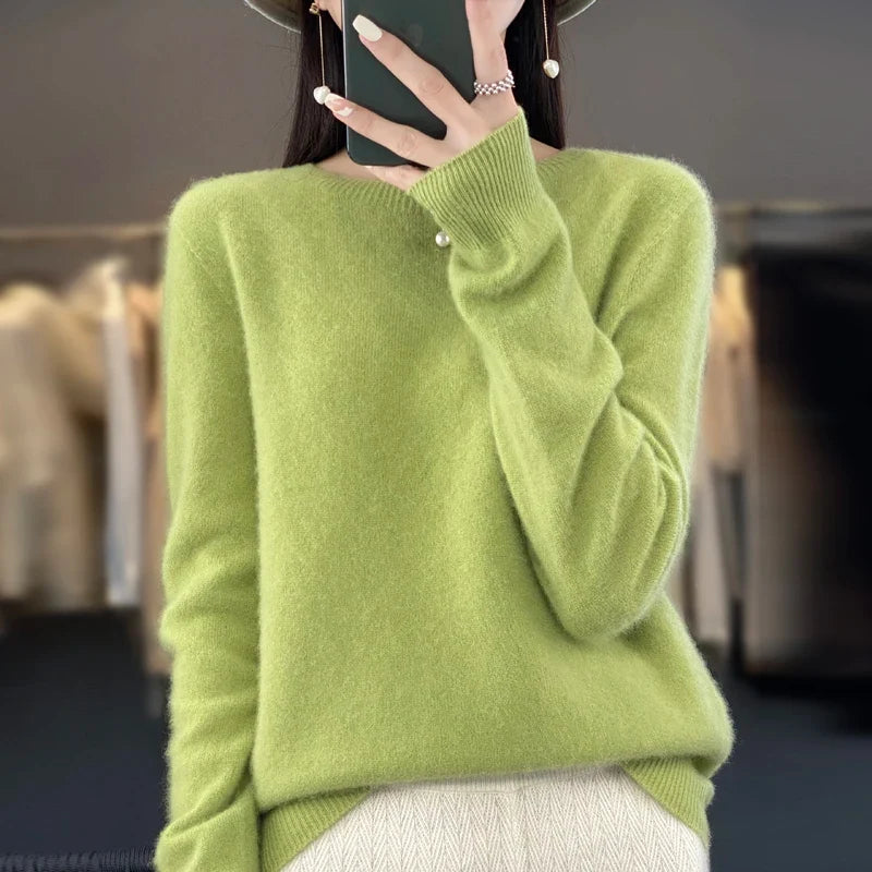 Sweter damski wełniany klasyczny z okrągłym dekoltem