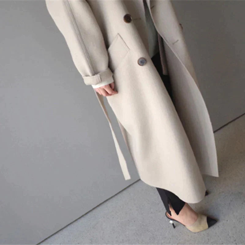 Długi płaszcz wełniany damski dwurzędowy z paskiem oversize 6