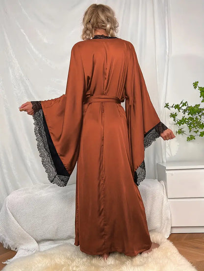 Izabela | Długi koronkowy kimono damskie z paskiem i szerokimi rękawami