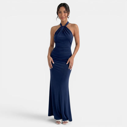 Sukienka wieczorowa maxi dopasowana z dekoltem halter i odkrytymi plecami